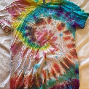 tie dye t shirt